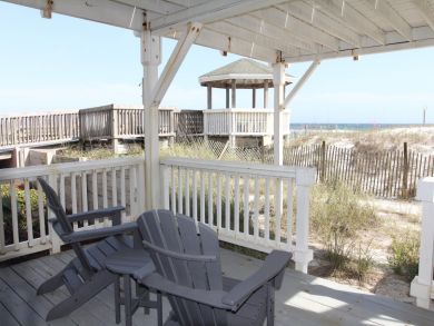 Destin Three Bedroom Vacation rental is All About the Beach!